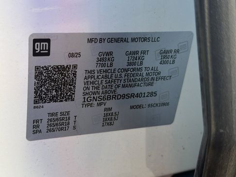 Used 2025 Chevrolet Suburban LS w/ Max Trailering Package image 27