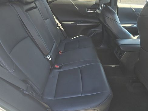 Used 2023 Toyota Venza Nightshade image 29