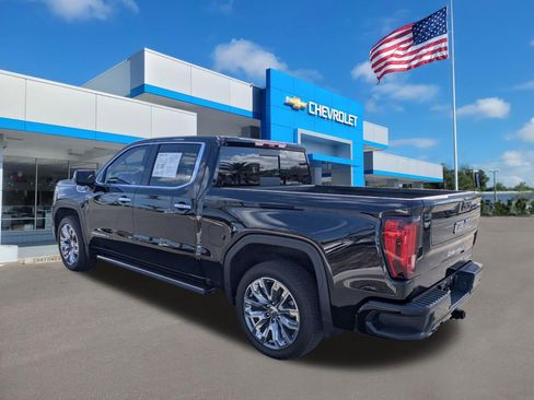 Used 2025 GMC Sierra 1500 Denali w/ Denali Reserve Package AWD/4WD image 5