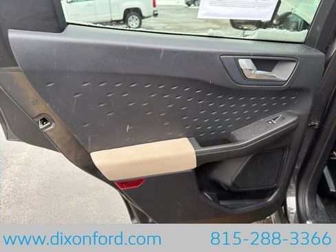 Used 2020 Ford Escape SE Sport image 23