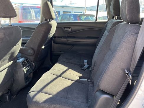 Used 2022 Honda Pilot Sport image 28