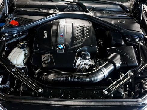 Used 2018 BMW M2 image 18