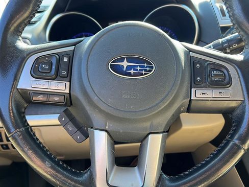 Used 2016 Subaru Outback 2.5i Limited AWD/4WD image 12