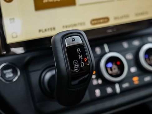 New 2026 Land Rover Defender 110 X AWD/4WD image 34