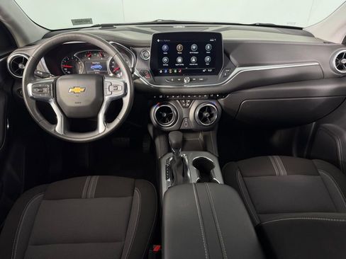 Used 2025 Chevrolet Blazer LT AWD/4WD image 14