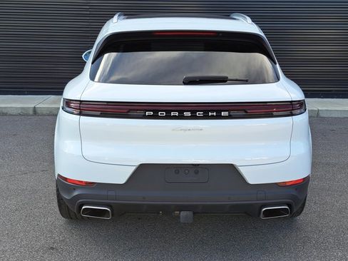Certified 2024 Porsche Cayenne image 6