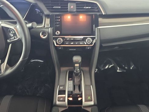 Used 2021 Honda Civic EX image 9