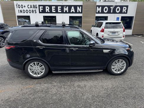 Used 2020 Land Rover Discovery HSE Luxury image 2