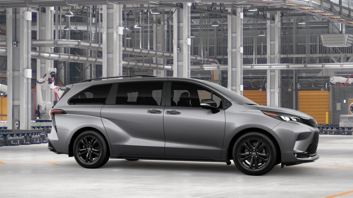 New 2026 Toyota Sienna XSE AWD/4WD image 15