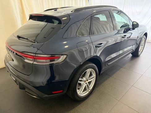 Certified 2023 Porsche Macan AWD/4WD image 9