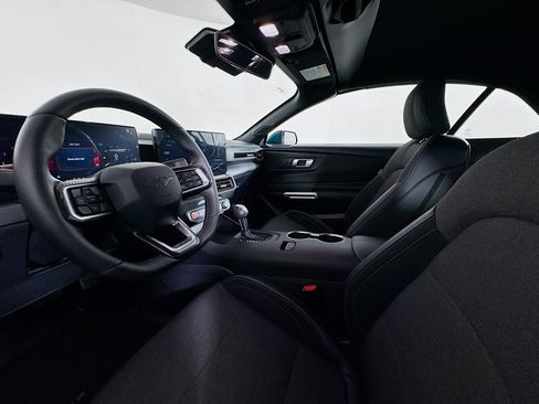 Used 2026 Ford Mustang Convertible RWD image 20