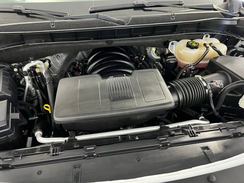 Used 2024 Chevrolet Tahoe LT image 39