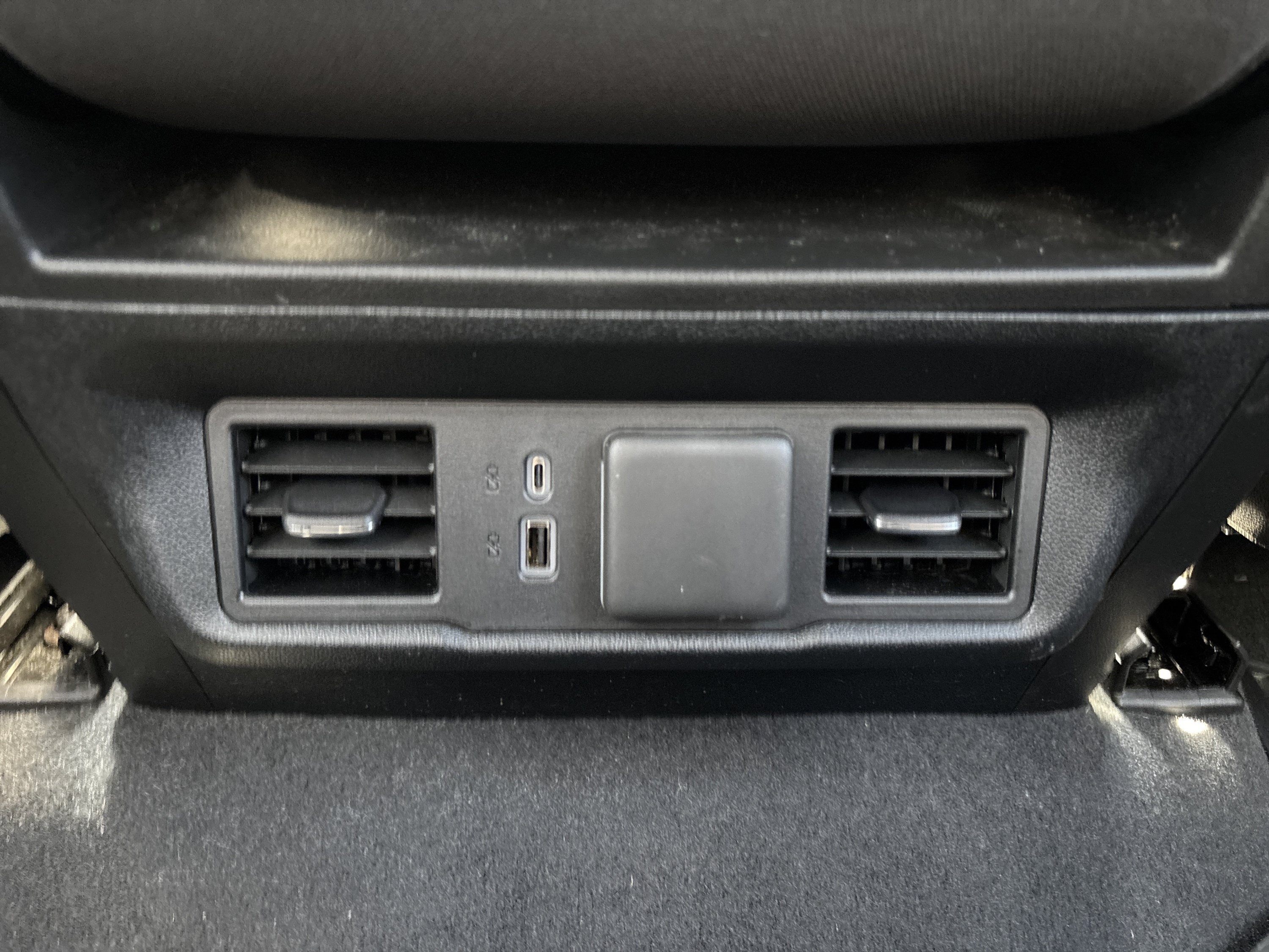 Used 2024 Chevrolet Silverado 1500 LT AWD/4WD image 19