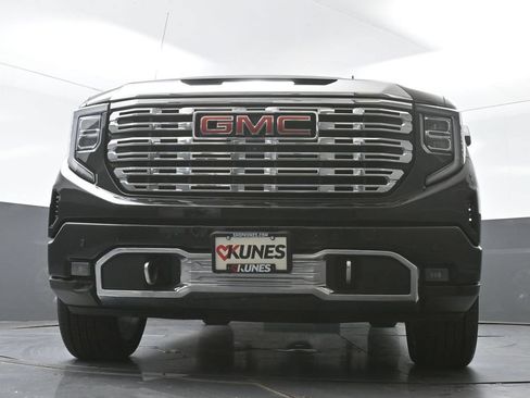 Used 2023 GMC Sierra 1500 Denali w/ Denali Reserve Package AWD/4WD image 55