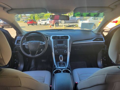 Used 2014 Ford Fusion S FWD image 14