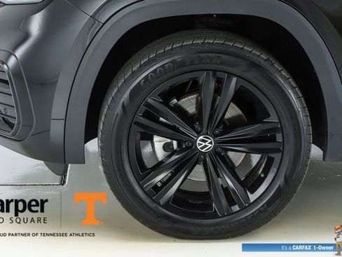 Used 2023 Volkswagen Atlas SEL R-Line AWD/4WD image 5