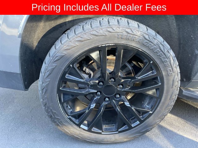 Used 2021 Chevrolet Suburban Premier w/ Premium Package AWD/4WD image 9