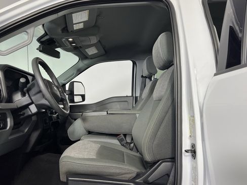 Used 2023 Ford F250 XLT w/ Snow Plow Prep Package image 22