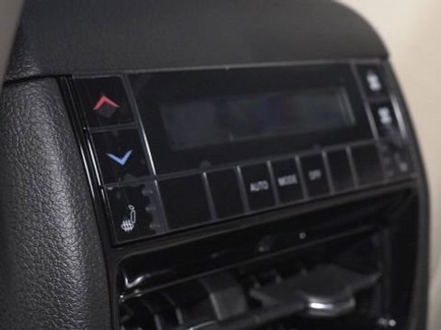 New 2025 Jeep Grand Cherokee L Limited w/ Luxury Tech Group II image 25