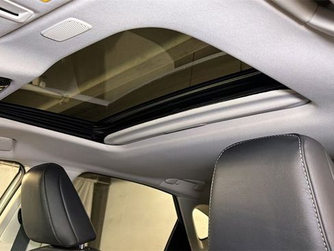 Certified 2022 Lexus NX 450h+ AWD image 6