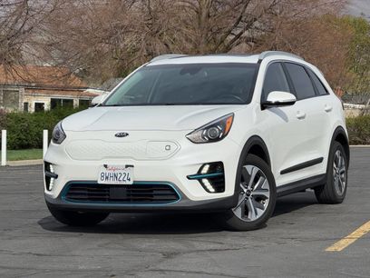Used 2020 Kia Niro EX Premium w/ Cold Weather Package