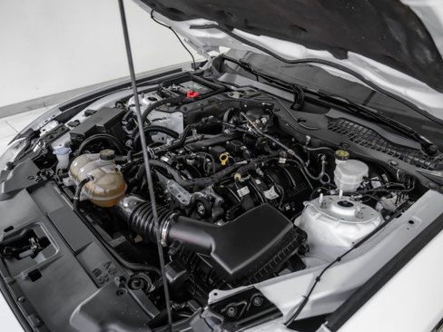 Used 2021 Ford Mustang Coupe image 39