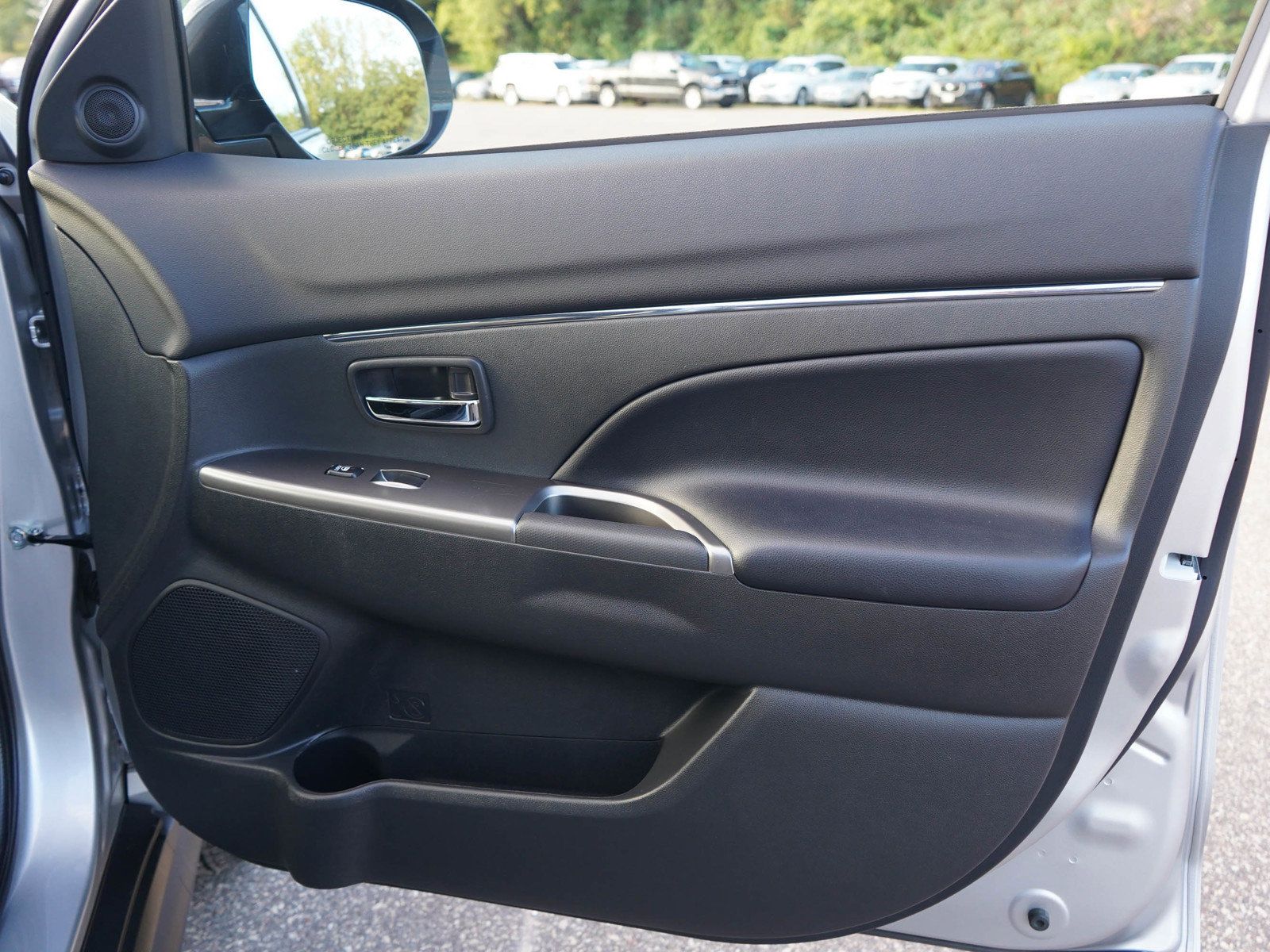 Used 2026 Mitsubishi Outlander Sport SE AWD/4WD image 11