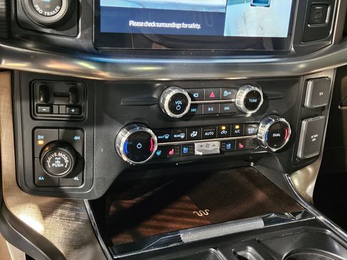 Used 2025 Ford F150 King Ranch w/ FX4 Off-Road Package AWD/4WD image 34