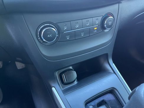 Used 2017 Nissan Sentra S image 23