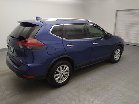 Used 2019 Nissan Rogue SV image 10