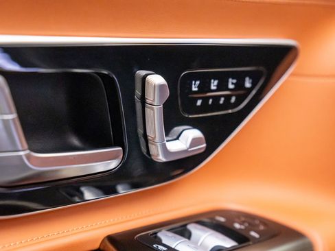 Used 2023 Mercedes-Benz SL 55 AMG 4MATIC image 15