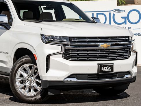 Used 2023 Chevrolet Suburban Premier w/ Premium Package AWD/4WD image 5