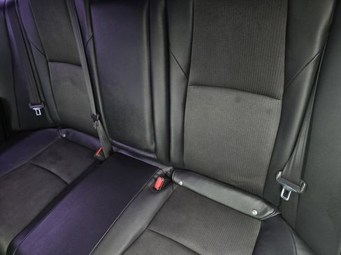 Used 2021 Honda Accord Sport image 11