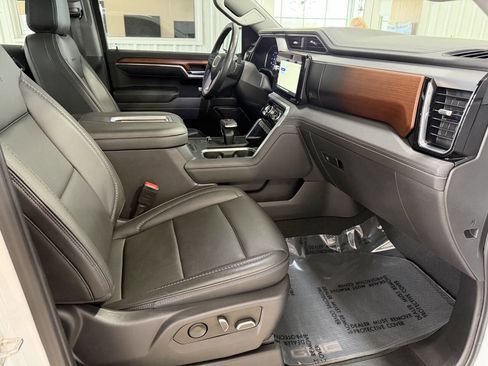Used 2022 GMC Sierra 1500 Denali image 44