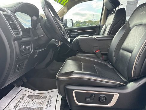 Used 2021 RAM 1500 Laramie image 12