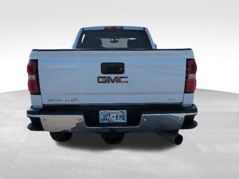Used 2018 GMC Sierra 2500 SLT w/ Duramax Plus Package AWD/4WD image 4