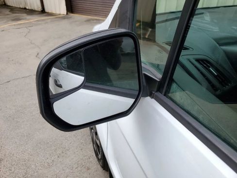 Used 2017 Ford Transit Connect XLT image 35