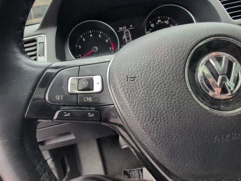 Used 2016 Volkswagen Passat 1.8T SE image 19