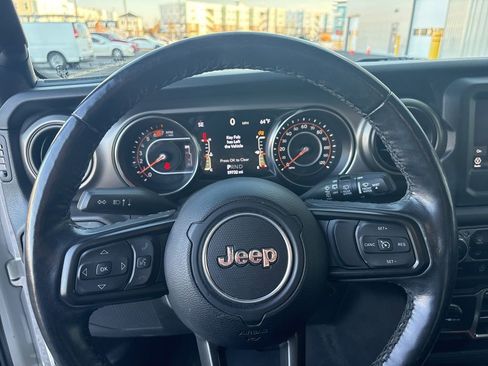 Used 2021 Jeep Wrangler Unlimited Sport image 16