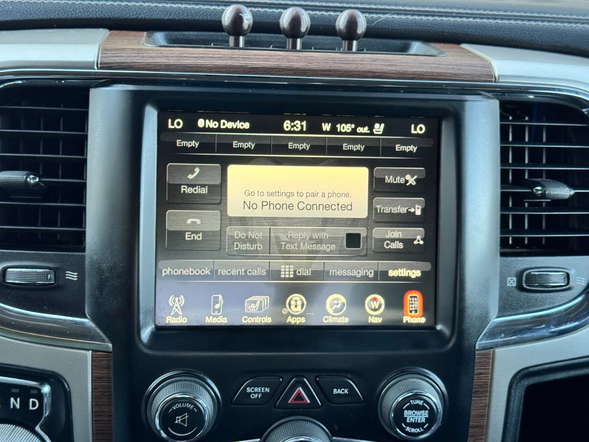 Used 2017 RAM 1500 Laramie w/ Convenience Group AWD/4WD image 33