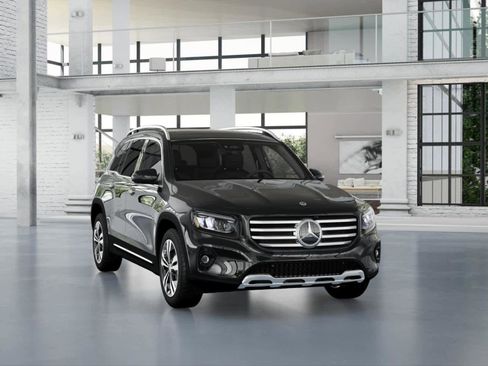 Used 2025 Mercedes-Benz GLB 250 image 9