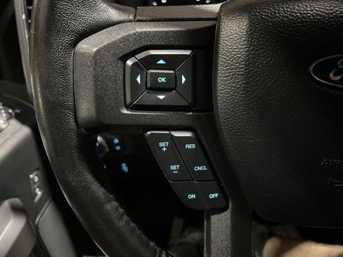 Used 2018 Ford F150 XLT w/ Equipment Group 302A Luxury AWD/4WD image 13
