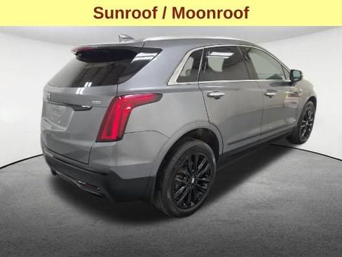 Used 2022 Cadillac XT5 Premium Luxury w/ LPO, ONYX Package AWD/4WD image 5