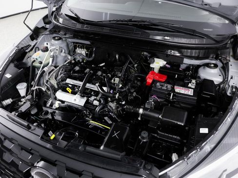 Used 2024 Nissan Kicks SV image 12