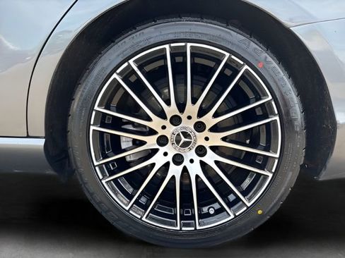 Used 2022 Mercedes-Benz C 300 4MATIC Sedan image 37