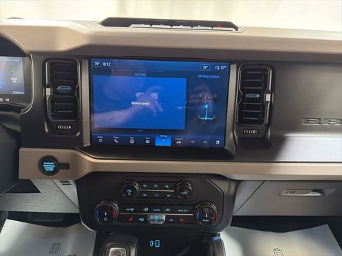 Used 2022 Ford Bronco Wildtrak AWD/4WD image 28