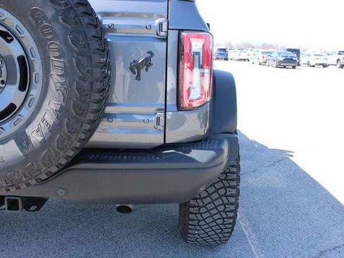 Used 2024 Ford Bronco Everglades image 42