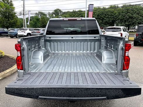 Used 2023 Chevrolet Silverado 1500 LT AWD/4WD image 29
