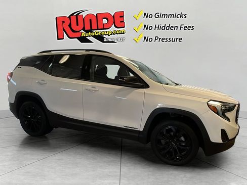 Used 2021 GMC Terrain SLE w/ Driver Convenience Package AWD/4WD image 8