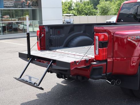 New 2026 Ford F350 Platinum w/ Platinum Plus Package AWD/4WD image 23